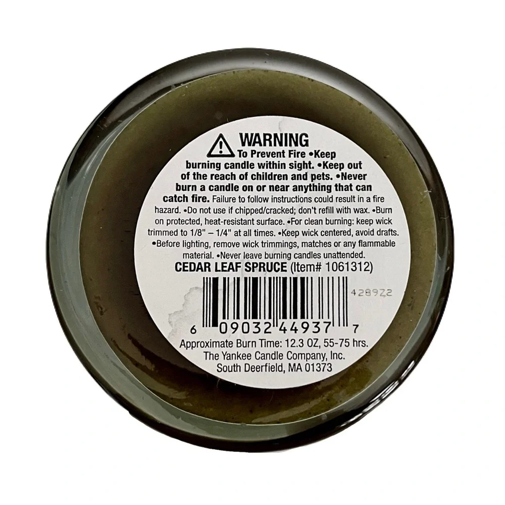 Vintage Retired Discontinued Yankee Candle ‘Cedar Leaf Spruce’ Candle, 12.3oz